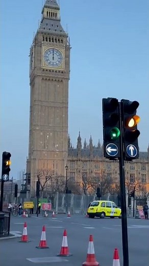 Listen to the Big Ben Chime in Westminster 🇬🇧 the renewed Big Ben