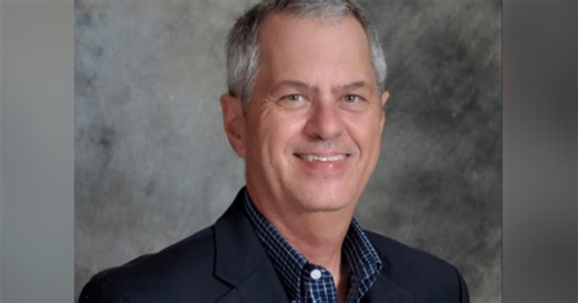 After 40 years of teaching, Dr. Scott Elliff bids farewell to the classroom