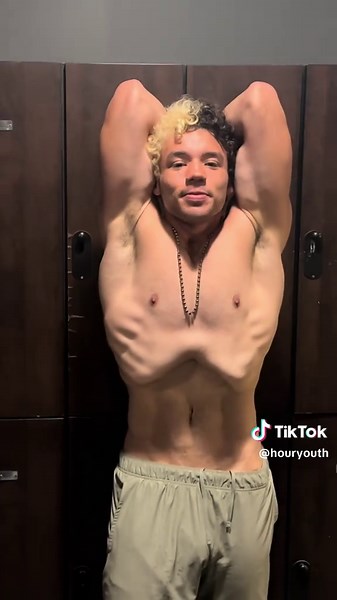 1 hour a day keeps the doctor away #cut #fatloss #transformation #change #workout