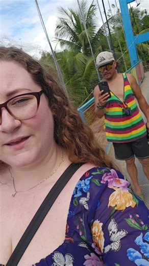 A little adventure to visit some cousins in another town. What a cool hanging bridge! its wild that they have to travel across that bridge on motorbikes as the bridge is still under construction. 🇵🇭 @🇵🇭———===__MAXI__===———🇨🇦 #philippines #filipinohospitality #hangingbridge #nature #adventures