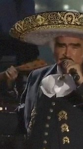 Disfruta de los más grandes éxitos de Vicente Fernández como: Cuando me digas, El Rey, Por Tu Maldito Amor, y muchos más! ¿Cuál es tu canción favorita del el Charro de Huentitán? Cuéntanos! | Sony Music Latin