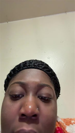 LimpSayWhtSheWnt (@pettylimp)’s video of professional dancers at the club