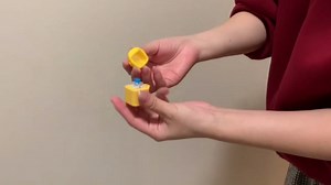 Duck Quacking Fidget Toy, Fun Stress Relief Toy with Led Lights, Cute Duck Quacking Keychain, Adults Keyboard Clicker, Ideal for ADHD and Autism (Duck Quacking)