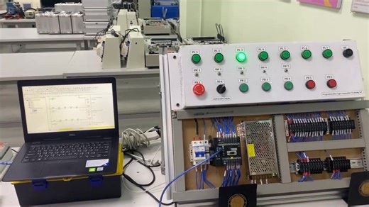 PLC Omron รุ่น CP1L ต้องใช้โปรแกรม CX-Programmer ซึ่งเป็นซอฟต์แวร์หลักในการเขียนโปรแกรม ตรวจสอบและตั้งค่าการสื่อสารของ PLC Omron ในตระกูล CP1 (เช่น CP1L, CP1H, CP1E) โดยจะเขียนโปรแกรมด้วยภาษา Ladder Diagram (LD) หรือภาษาอื่น ๆ ตามมาตรฐาน IEC 61131-3. #แผนกวิชาช่างเมคคาทรอนิกส์และหุ่นยนต์ #พัฒนาความรู้ต่อเนื่องในงานช่าง | Phetnamnueng Nuchanong