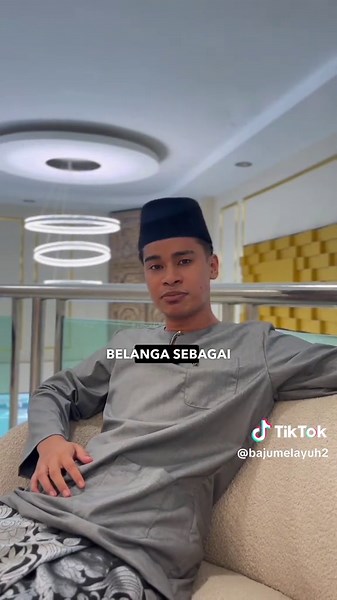 Sejarah Baju Melayu: Dari Teluk Belanga ke Tanjung Puteri