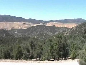 Garnet hunting in Nevada.wmv