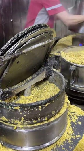 Making soybean cake and refining oil