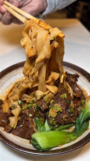 Fuood Snob on Instagram: "I Came for Noodles… Stayed for the Dumplings 🍜👀 ______ Pulled up to Chopsticks Charm in Edison, NJ for a noodle run. Dope 2-D style interior with tablet ordering right at the table, clean setup and easy to navigate. Started with the chicken chili oil dumplings and added chili oil to pretty much everything, which really enhanced the flavors for me. I also added extra garlic and spices to a few dishes, and that made a difference. Tried a variety of noodles from the beef