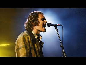 The Smashing Pumpkins Perform Cherub Rock Live (1994)