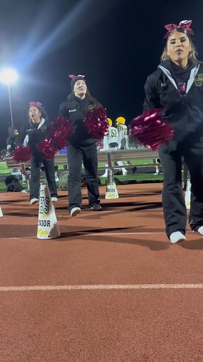 work it🤸‍♂️🔥 #vikings #football #fridaynight #foryou #4u #cheer #cheerleading