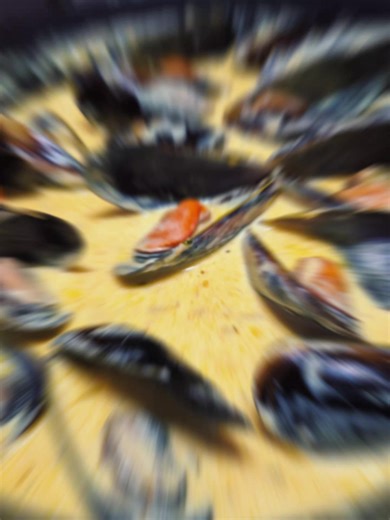 Homemade Mussel Pot Recipe with Lemon Garlic Butter