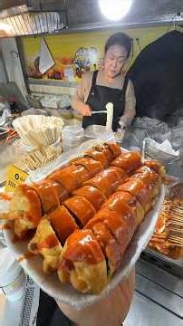 (Caution: Noise) Crispy as hell! Freshly fried, fatty seaweed rolls