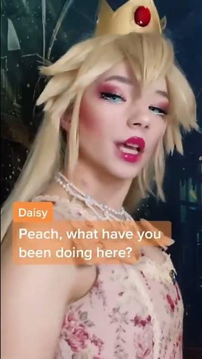 Mariolore - Princess Peach shows off to Daisy when she visits