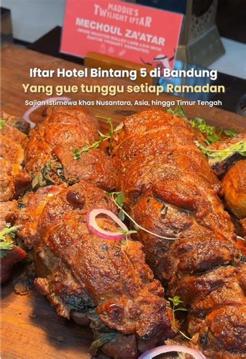 SAVE! IFTAR HOTEL BINTANG 5 DENGAN MENU MIDDLE EAST SUPER LENGKAP! 🤤🐪 Salah satu iftar yang paling gue tunggu tiap Ramadan ada di Pullman Bandung Grand Central. Yang pertama ada Savour of Ummah Iftar Buffet Dinner di Sadrasa Restaurant Pullman Bandung Grand Central dengan buffet super lengkap dari Asia, Nusantara sampai Timur Tengah. Suasananya makin seru dengan Live Music & Tari Sufi. Kalau mau suasana lebih intimate dengan grill premium, ada Maddie’s Twilight Iftar di Mad Cow Wine & Grill Ba