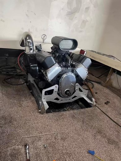 Fuel injected bbc 496 going in a jet boat 落‍ | 496 Bbc Racing Engine Build | Facebook