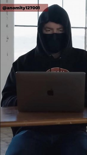 Scam Baiting: I Shut Down Scam Call Centers!