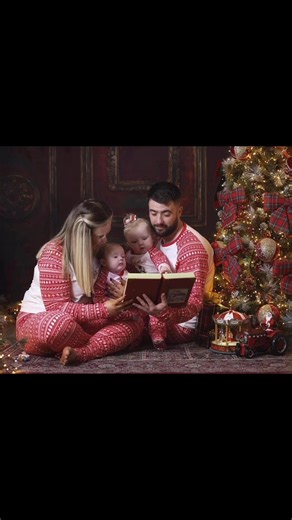 It’s beginning to look a lot like Christmas with the lovely Morrison family ❤️ | Marie Allen Photographer