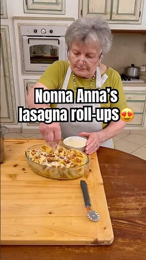 Make Nonna Anna's Lasagna roll-ups this thanksgiving! #pasta
