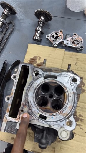 un.known_factory on Instagram: "Duke 250 Decarbonisation ⚠️🧿 . . . . #ktmindiaofficial #kerala #duke #unknownfactory #ktm"