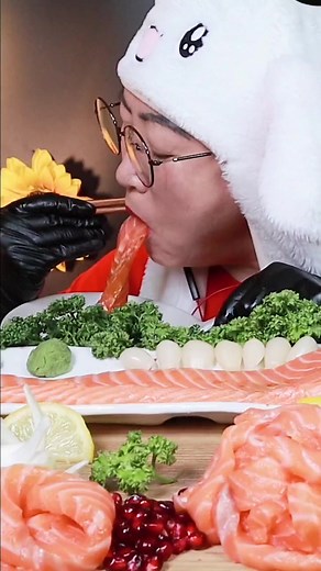 오늘은 #연어국수 #먹는영상 이에요♥풀영상은 유튜브로ㅎ♥Come to my YouTube Channel - sunimom♥#salmon #noodles #sashimi #eating #koreanfood #연어국수 #틱톡푸드 #틱톡미식회 #먹방