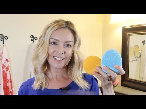How to choose: Foreo LUNA 3 versus LUNA mini 3 review and comparison