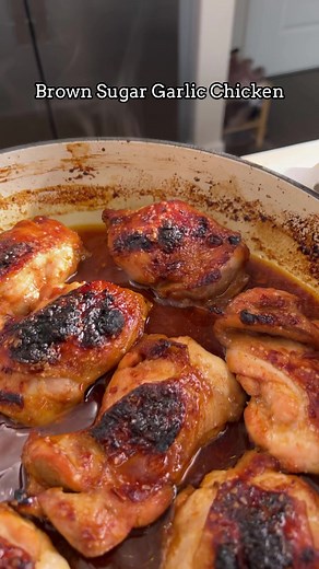 This brown sugar garlic chicken is smothered in sweet and spicy sauce that is full of fresh garlic. This recipe is about to become your new favorite! 😋 You can find the full recipe on my blog: https://biteswithbri.com/brown-sugar-garlic-chicken/ | Bites with Bri