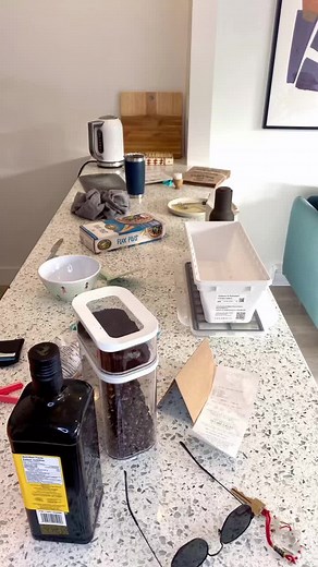 Getting in my long weekend clean ✔️ #cleanhouse #clean #kitchencleanup #fridayclean #cleanwithme #cleantoks