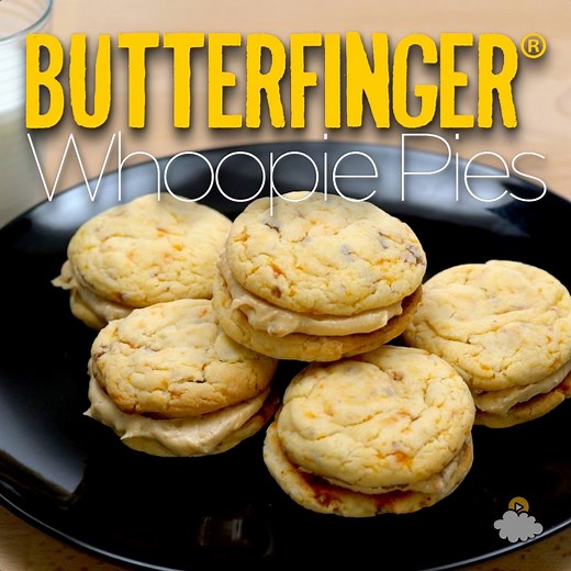 I love Butterfinger candy bars. These whoopie pies look AMAZINGLY yummy. Full recipe: http://littlethings.us/eL9mrV | LittleThings