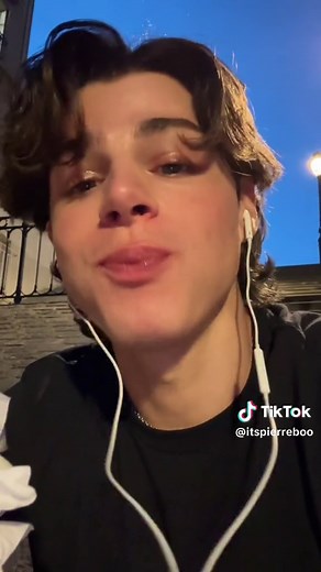 Pierre (@itspierreboo)’s videos with I Wanna See You Smile - Guitalele Guys