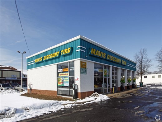 1706 Sunrise Hwy, Copiague, NY 11726 - Mavis Discount Tires | LoopNet