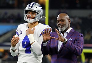 Emmitt Smith Puts Bluntly Why Dak Prescott Might Need To Move On From Cowboys
