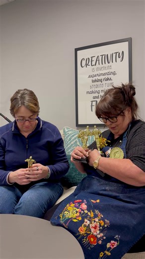 Today’s the day! ✨🏆 The Highlight Awards are happening TODAY at 12pm, and we’re so excited to celebrate with you! Join Diane and Stephanie as we reveal the winners and shine a spotlight on the amazing creativity within our Highlight Family 💛 📍 Watch live at 12pm on the Highlight Crafts Website, Instagram and Facebook page, we’ll see you there! 🎉✨ | Highlight Crafts