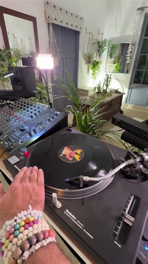 House Tune of the Day: The One by Chloé Caillet & Luke Alessi