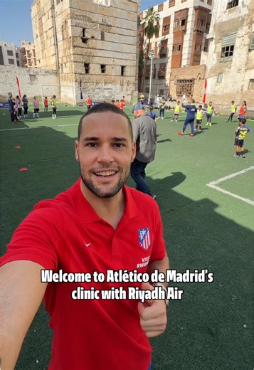 Football Passion: Mario Suárez Inspires Jeddah Youth