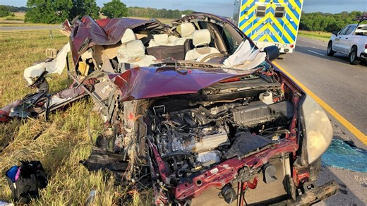 Driver walks away unharmed after major crash in Luling