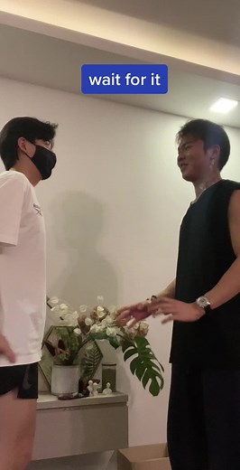 Magic Trick Reveal: Disappearing Cloth Illusion