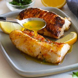 16K views · 39 reactions | Make the best halibut recipe that's pan seared then smothered in a buttery garlic sauce. Ready in just 20 minutes! Full written recipe: https://www.lowcarbspark.com/pan-seared-halibut | Low Carb Spark | Facebook