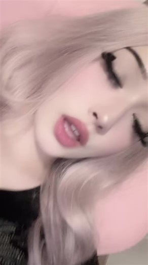 Cute Music Playlist for Getting Dolled Up