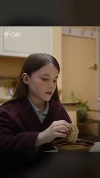 Cutting onions | The Quiet Girl