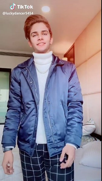 Good morning guys ❤️ #teamlucky #luckydancer #foryou #blooper