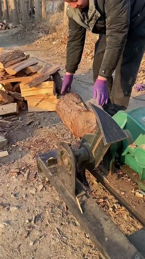 Electric Log Splitters for Efficient Wood Processing