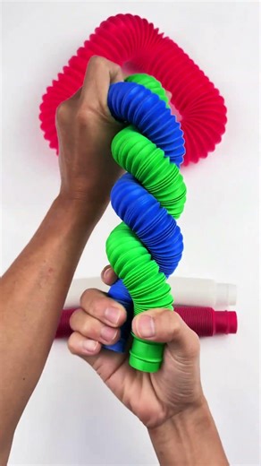 Creating Style Crunchy Sound ASMR POP-TUBE #diy #satisfyingvideos #relaxing #oddasmr #poptubesounds