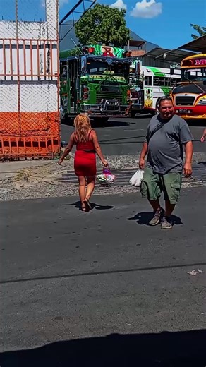 Discovering El Salvador: Culture and Community