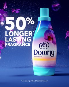 Take on your daily challenges with confidence using the new fabric softener Downy; and feel as fresh as just getting out of the shower! | Downy Latino