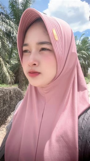 Rati (@rati_cuek)’s videos with suara asli - 18_12_12__ - panggil_be_ecii
