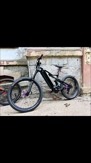 Dengfu E55 Carbon Bafang Ultra 1700W 160Nm – brutalna moc w lekkiej ramie! Zasilanie? Bateria od Ampercore – maksymalna wydajność i zasięg. #DengfuE55 #BafangUltra #Ebike #MTB #Enduro #EbikeLife #TrailRiding #EbikeAdventure #EbikeMTB #RideMore #BikePassion #OffroadLife #FullSend #ElectricBike #MTBLife #EbikeCommunity #GravelBike #BikeSetup #SingleTrack #TwoWheelsOnly #Downhill #Ampercore #rowerelektryczny #ebike | AmperCore