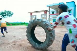 491K views · 2.2K reactions | "Desi girl with a global heart." #RelaxWithLaughs #funny #indian #funnyvideo #relax #fyb #trend #trendingnow #hottrend  | Ananda barta | Facebook