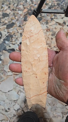 57K views · 1.9K reactions | A new big clovis point | Edward Mosher | Facebook