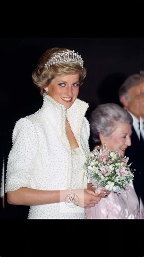 Princess Diana’s Iconic ‘Elvis Dress’ | Catherine Walker 1989 Fashion Moment 🤍✨ . . . . #princessdiana #elvisdress #catherinewalker #princessofwales #queenofhearts #dianaherfashionstory #timelesselegance #royalstyle #hongkong #fblifestyle #royalfashion #ladydi #1989 #iconicfashion | Wild Lens Historic