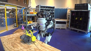 退役的液压Atlas操纵实验混剪